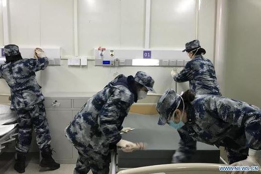 Huoshenshan Hospital starts admitting patients