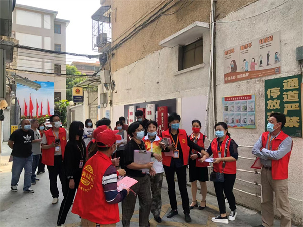 情系军营 赤心拥军