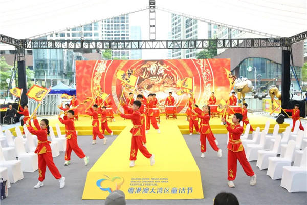 2023粤港澳大湾区童话节“六一”特别活动惊艳深圳节日大道