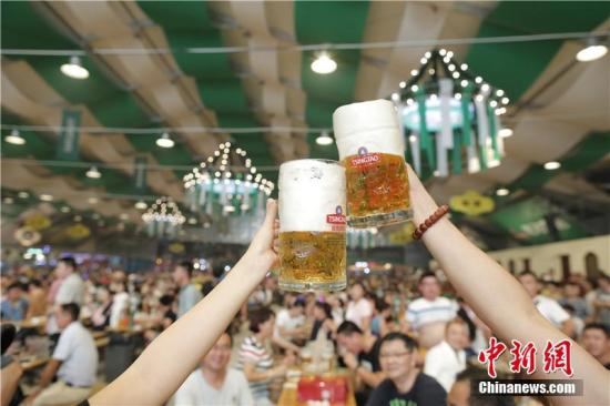 韩媒：麻辣烫受欢迎 推动中国啤酒在韩销量大增
