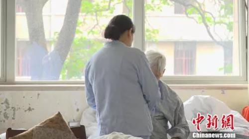 阿尔兹海默病新药再引关注 这个疾病你了解多少？