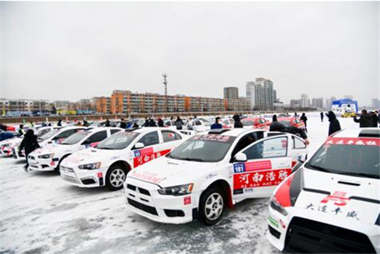 飞驰冰雪_各路高手延吉过招！第四届东北亚（中国•延边）冰雪汽摩运动嘉年华启幕