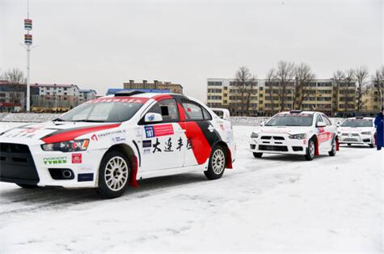 飞驰冰雪_各路高手延吉过招！第四届东北亚（中国•延边）冰雪汽摩运动嘉年华启幕