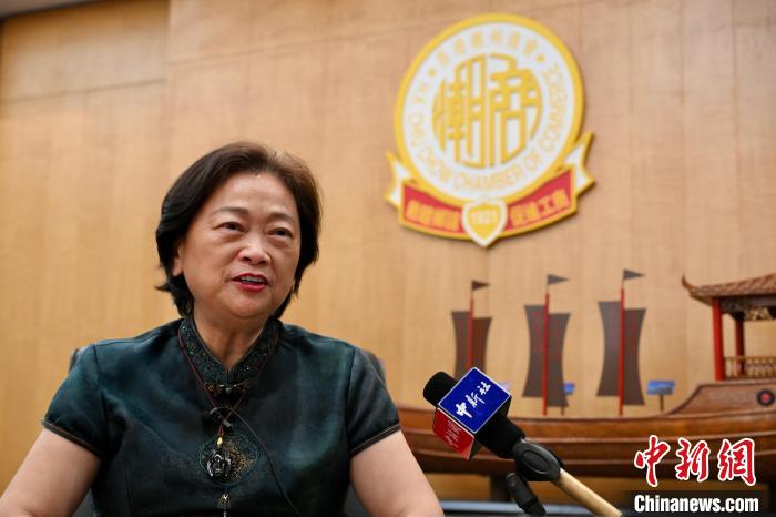 “百年商会来了位女当家” ——专访香港潮州商会新任会长高佩璇