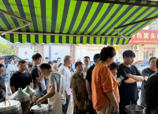 当“苏超”遇上“开渔季” 江苏如东“鲜”引力汇聚人气