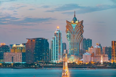 卞立新被任命为外交部驻澳门特别行政区特派员公署特派员